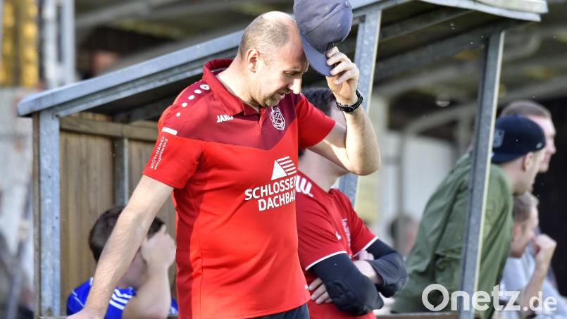 Da sagt er "Servus": Hans-Jürgen Plößl ist nicht mehr Trainer des SSV Paulsdorf. Archivbild: Ziegler