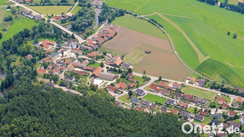 Die Bewerbung der Gemeinde Schwarzach für das Projekt &quot;Demografiefeste Kommune&quot; wurde abgelehnt Bild: akp