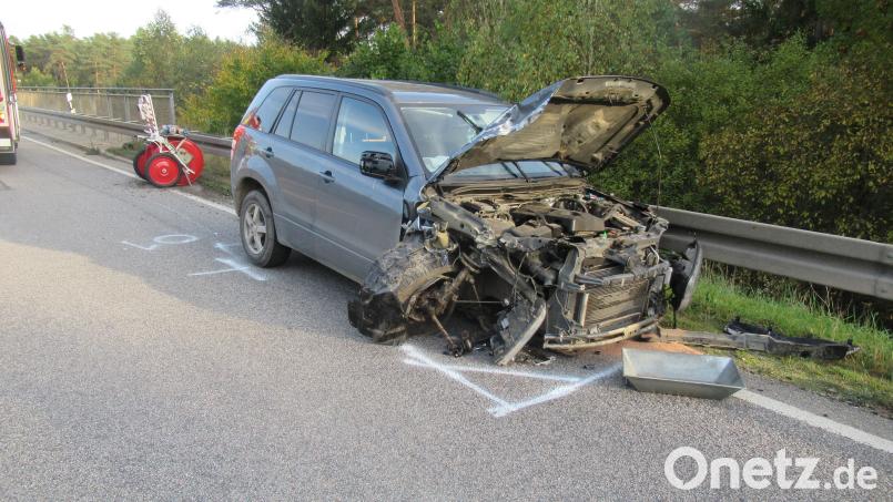 Die tiefstehende Sonne ist einem 18-Jährigen bei Ebermannsdorf zum Verhängnis geworden. Bild: Polizeiinspektion Amberg