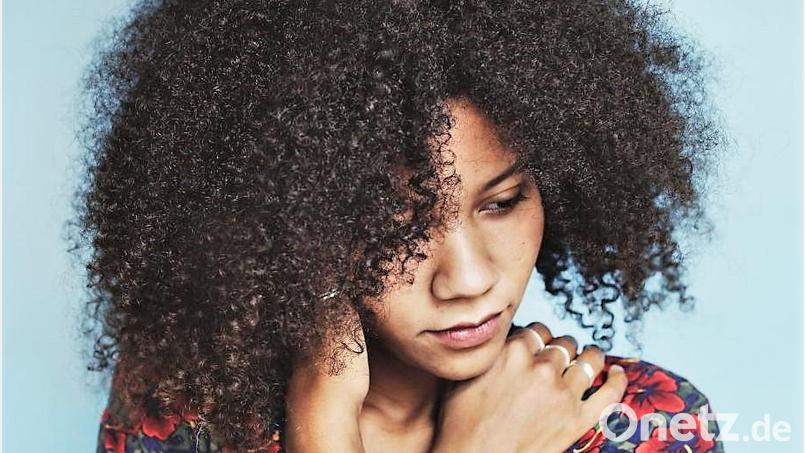 Die Sängerin Ami Warning präsentiert sich am kommenden Samstag, 23. Oktober, auf dem Schafferhof. Bild: blankomusik/exb