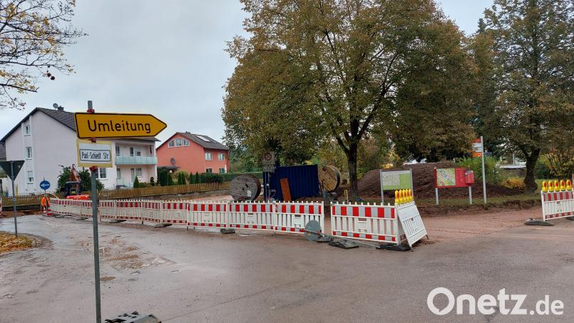 Die Erneuerung der Paul-Schiedt-Straße im Ortsteil Unterköblitz läuft seit etwa einem Jahr. Im Dezember sollen die Arbeiten abgeschlossen sein. Bild: Wolfgang Geitner/exb
