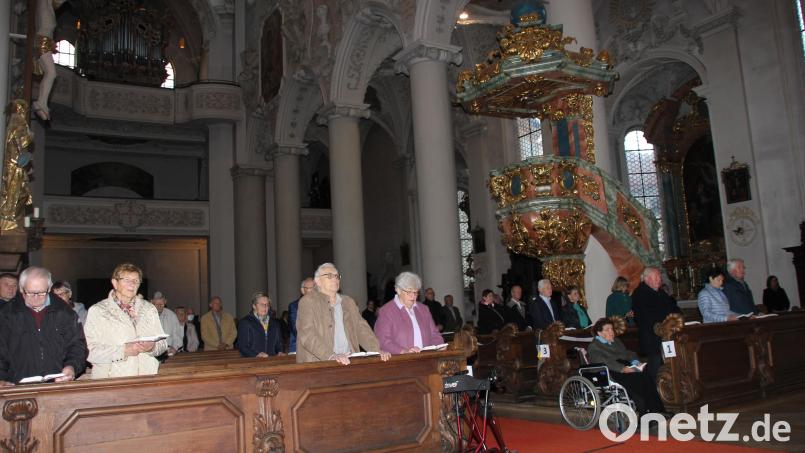 23 Ehepaare dankten in einem Gottesdienst in der Georgskirche für ihr gemeinsames Leben. Bild: ads