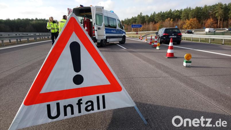 Die Zahl der polizeilich erfassten Unfälle auf Bayerns Straßen sank in diesem Halbjahr leicht. Symbolbild: Christian Pörschmann/ZB/dpa