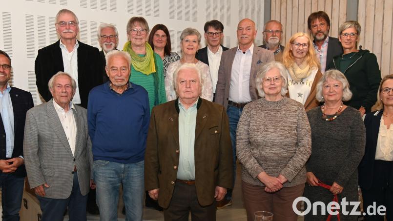 Ehrungen langjähriger Mitglieder standen beim BLLV-Kreisverband Amberg-Stadt auf der Tagesordnung. Bild: gf