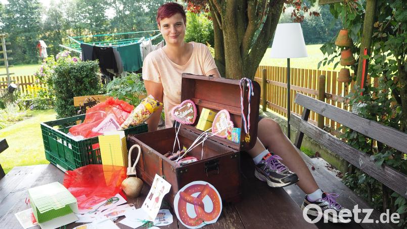 Marion Eibl hat einen großen Vorrat an Ideen, wie man Wanderungen so spannend gestalten kann, dass auch die Kleinsten auf den Buggy verzichten. Bild: bl
