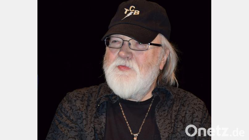 Ronnie Tutt, aufgenommen 2016 im Amberger Hotel Drahthammer Schlößl. Der in Texas geborene Musiker zählte weltweit zu den besten Schlagzeugern. Bild: Houschka