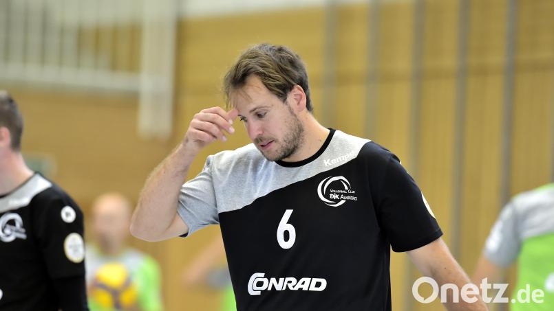 Florian Birner, Spielertrainer des VC Amberg, wird froh sein, das Spiel gegen Grafing II abgehakt zu haben. Archivbild: Ziegler