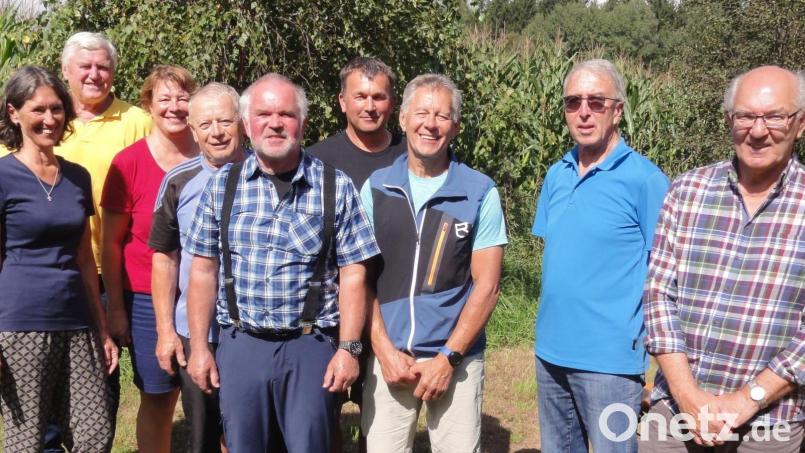 Sie leiten des WSV Oberviechtach (von links): Kassenwartin Kornelia Bösl, Beisitzer Alex Karger, Schriftführerin Inka Karger, Beisitzer Georg Baumer, Vorsitzender Michael Baumer, zweiter Vorsitzender Manfred Ebneth, Übungsleiter Ski Johann Hösl, Beisitzer Jörg Rost und Kassenprüfer Johann Ferstl. Bild: Peter Eckstein/exb