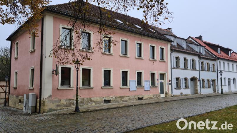 Die Nachtragshaushaltssatzung, die Ursula Grouls von der Stadtkämmerei (Foto) zum Abschluss aufgestellt hat, ist für Bürgermeister Edgar Knobloch eine &quot;frohe Botschaft&quot;. Bild: sne