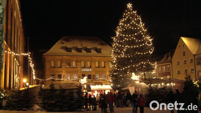 Vor Corona sorgte man sich auf Weihnachtsmärkten hauptsächlich wegen des Wetters. In Coronazeiten sorgt man sich wegen der nötigen Regeln. Archivbild: Petra Hartl