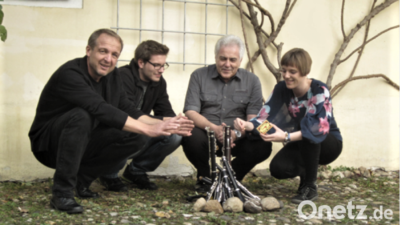 Erste Erfahrungen bei öffentlichen Auftritten mit Klezmermusik hat Franka Plößner (rechts) mit der Band „KlezundMehr!“ gemacht. Bild: privat/exb