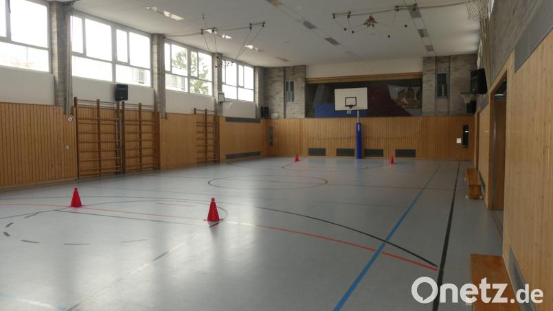 Für drei Millionen Euro soll in den nächsten Jahren die Turnhalle der Markus-Gottwalt-Schule modernisiert und erweitert werden. Die in den Jahren 1951/52 errichtete Halle erhielt letztmals im Jahr 2000 eine Generalsanierung. Bild: rn