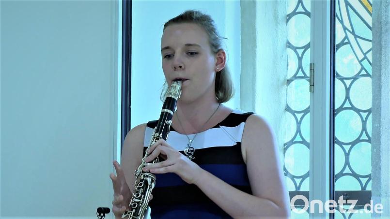 Die 20-jährige Musikerin Franka Plößner hat ihre Leidenschaft zur Klezmermusik in jungen Jahren entdeckt. Klezmer sei ein Lebensgefühl, sagt sie. Bild: privat/exb