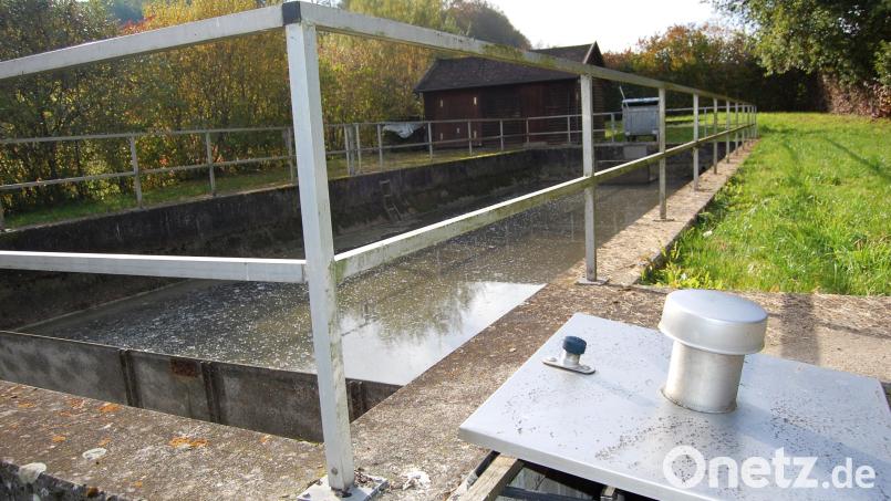 Nicht nur das Wasser wird teurer, auch der Abwasserpreis steigt. Ursache hierfür sind gestiegene Kosten vor allem bei der Klärschlammentsorgung. Unser Bild zeigt die Kläranlage von Döltsch und Kirchendemenreuth. Bild: sm