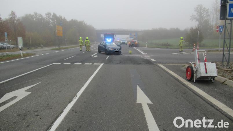 Auf der B22 an der Abzweigung zur Autobahn ereignete sich ein Unfall. Bild: exb/Polizeiinspektion Neustadt