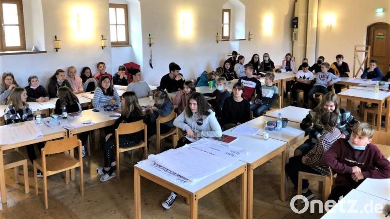 Aktuell engagierte sich der Förderverein beim Klassensprecherseminar, das vor kurzem in der Jugendherberge Trausnitz durchgeführt wurde. Bild: lg