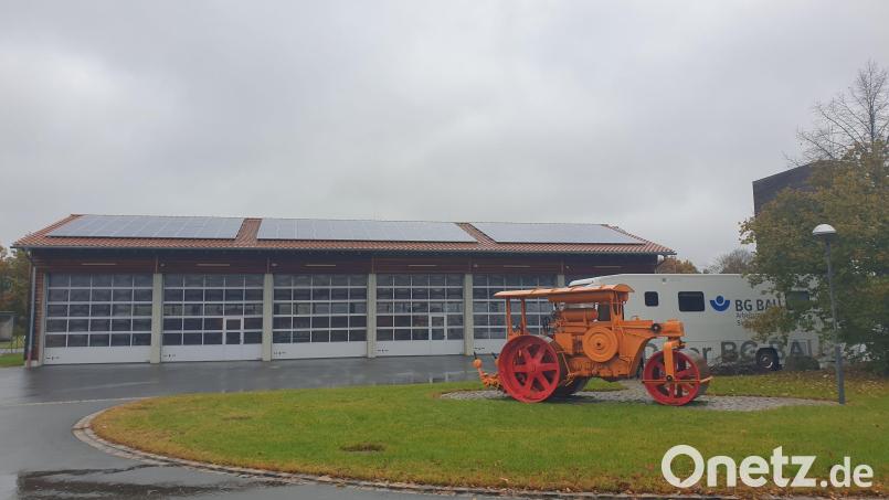 Die TIR Energie betreibt auf dem Kreisbauhof in Tirschenreuth eine Photovoltaik-Anlage. Bild: jr