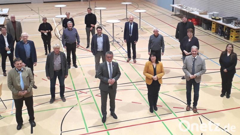 Die Akteure des „Smarten Gesundheitsnetzwerkes Schwarzach-Regen“ tagten erstmals in Bodenwöhr und beschlossen, ihre Zusammenarbeit zu verstärken. Bild: Hirsch