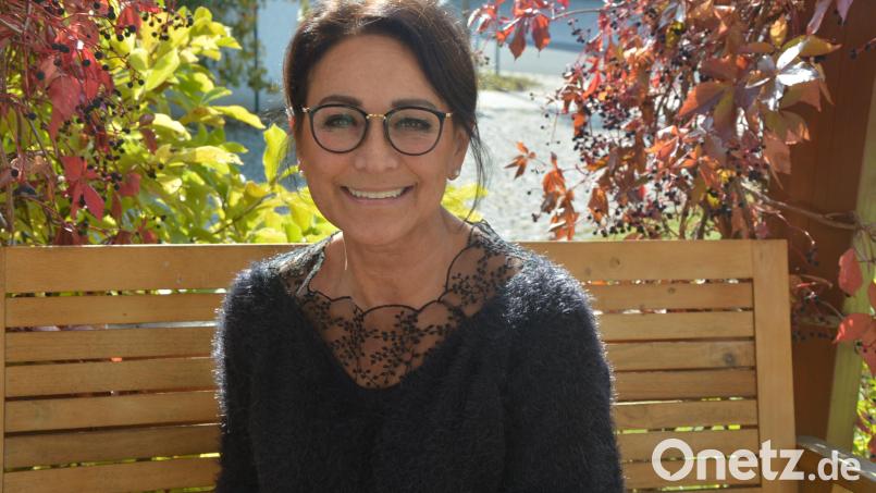 Doris Schneider führt heuer zum bereits 14. Mal die Benefizaktion „Fußmassage für eine Spende“ durch. Bild: jr