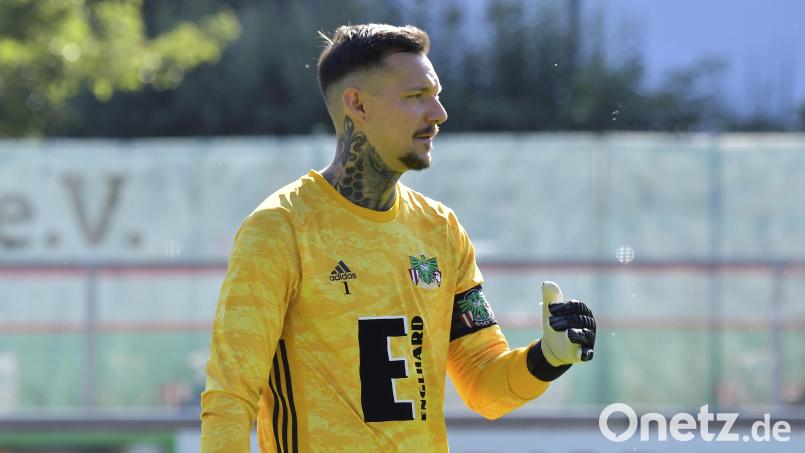 Christopher Sommerer, Torhüter der DJK Ammerthal, ist in Cham gefordert. Archivbild: Hubert Ziegler