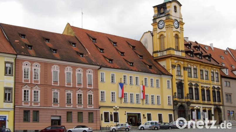 Im Rathaus von Waldsassens tschechischer Nachbarstadt Cheb/Eger (Bild) trafen sich jetzt die Vertreter der beiden im grenzüberschreitenden Oberzentrum verbundenen Stadtteile. Archivbild: gjb