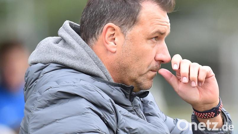 Bernd Rast ist nicht länger Trainer beim VfB Mantel. Er verkündete aus privaten und beruflichen Gründen seinen Rücktritt. Bild: A. Schwarzmeier