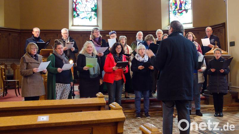Die Kantorei aus Sulzbach-Rosenberg gestaltet einen Gottesdienst in der evangelischen Kirche von Niederbronn mit. Bild: gac