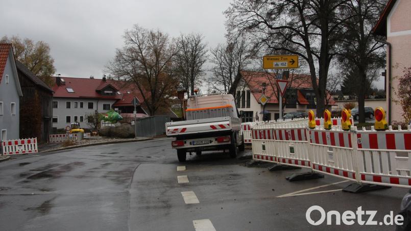Aktuell wird der Verkehr über die Premenreuther Straße (Bild) umgeleitet. Bild: wro