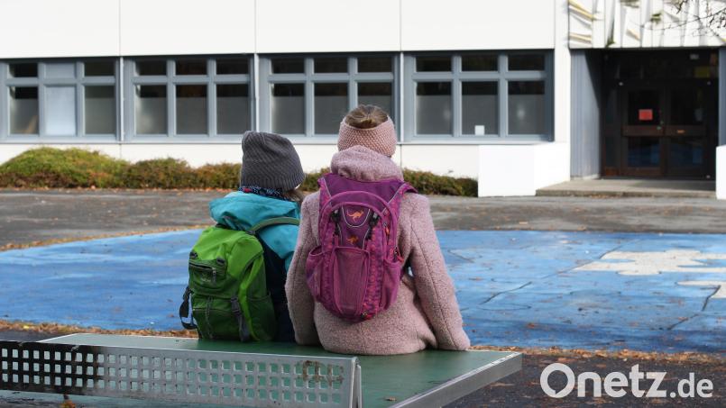 Wenn es in der Schule Probleme gibt, bleiben manche Schüler ihr lieber fern. Der Experte rät dazu, schnell das Gespräch zu suchen und gemeinsam Lösungen zu entwickeln. Bild: Gabi Schönberger