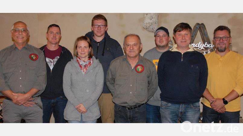 Der Fischereiverein Schmidmühlen wählt eine neue Vorstandsmannschaft mit Josef Deml an der Spitze. Bild: pop
