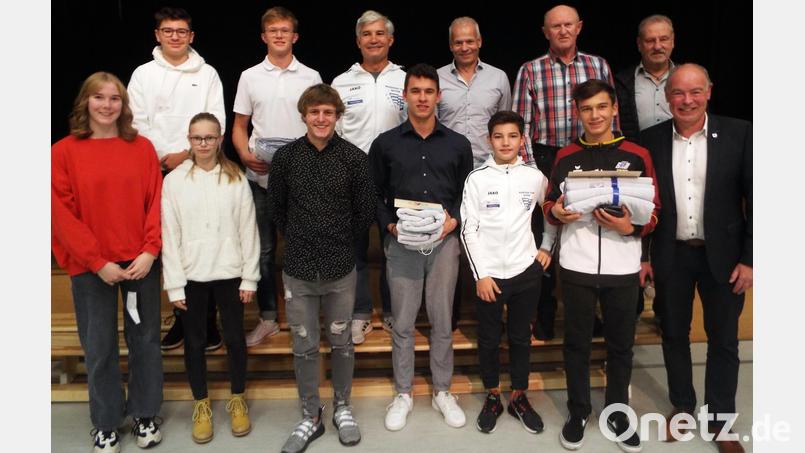 Die Einzelsieger, die bei der Kümmersbrucker Sportler- und Funktionärsehrung ausgezeichnet werden. Bild: e