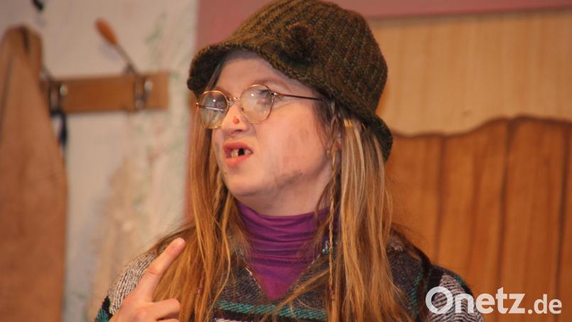 Tanja Bäuml als &quot;zahnluckerte&quot; Lotti. Bild: kro