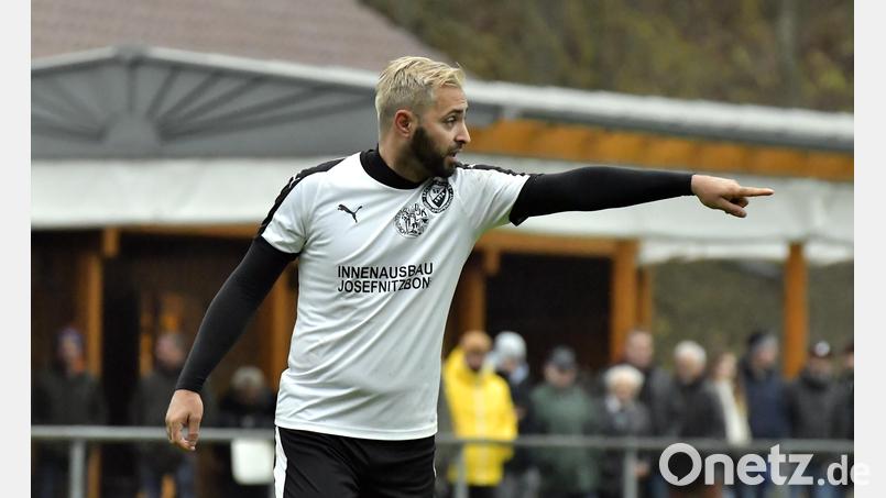Erdal Izmire, Trainer der SG Ursulapoppenricht, muss seine Mannschaft erneut auf einen knackigen Gegner einstellen: Es kommt der Tabellenführer 1. FC Rieden. Archivbild: Ziegler