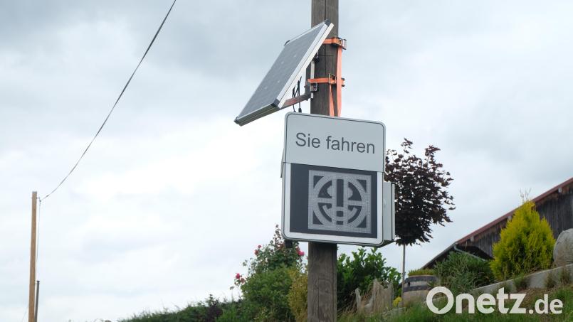 Die Geschwindigkeitsmessanlage ist zunächst im Ortsteil Richt, danach in Wölsendorf im Einsatz. Bild: ohr