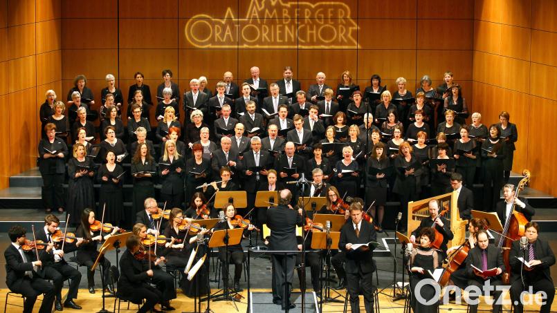 Mit Bachs Weihnachtsoratorium nimmt der Amberger Oratorienchor (hier mit der Lukas-Passion) seine Konzerttätigkeit wieder auf. Bild: Wolfgang Steinbacher