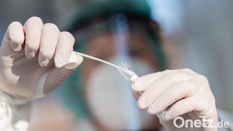 Offizielle Zahlen, wie viele Menschen in Deutschland nachweislich mit dem Virus SARS-CoV-2 infiziert sind, werden vom Robert Koch-Institut (RKI) erhoben. Bild: Tom Weller/dpa