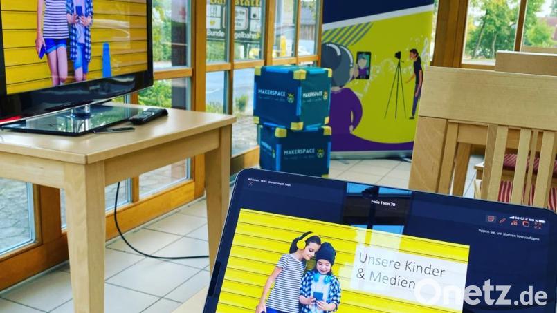 Für Videoclips, Foto-Shootings und Medienbildung steht allen Bürgern in Schlammersdorf eine moderne Technikausrüstung zur Verfügung, Bild: Gemeinde Schlammersdorf/exb