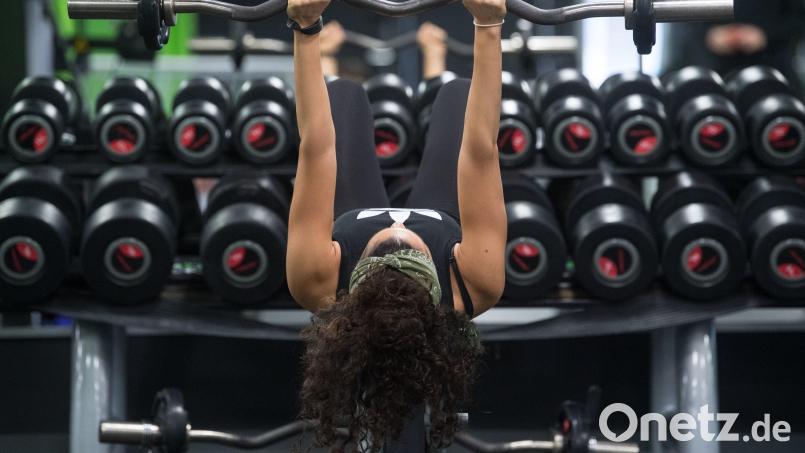 Auch in Fitnessstudios gilt in Bayern die 2G-Regel. Symbolbild: Marijan Murat/dpa