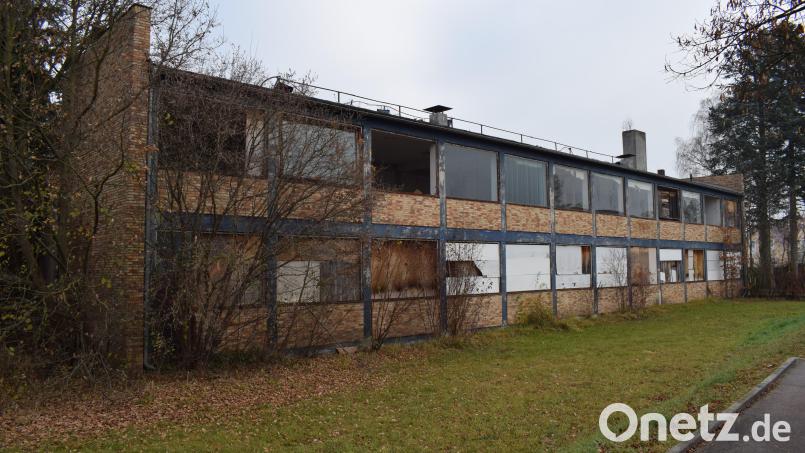 Die ehemalige Weberei Birnbaum in der Viktor-Koch-Straße soll im nächsten Jahr abgebrochen werden. Über die weitere Nutzung des Geländes wird erst noch entschieden. Bild: bnr
