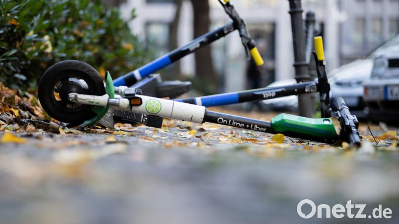 Einem 11-jährigen Weidener ist der Cityroller Symbolbild: Rolf Vennenbernd/dpa