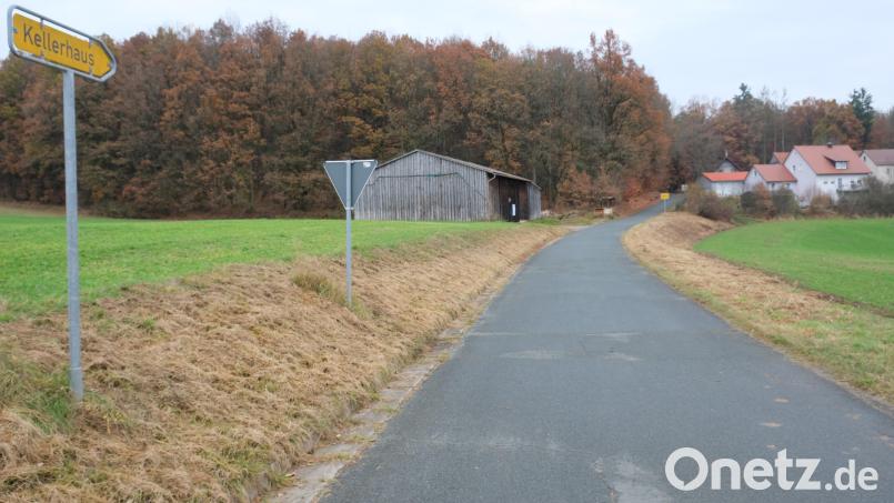 Priorität bei Straßensanierungen in den Siedlungsbereichen genießt der Ausbau der Kellerhausstraße in Speinshart. Bild: do