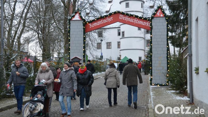 Auch heuer wird es keinen romantischen Weihnachtsmarkt im Schlosshof geben. Archivbild: dob