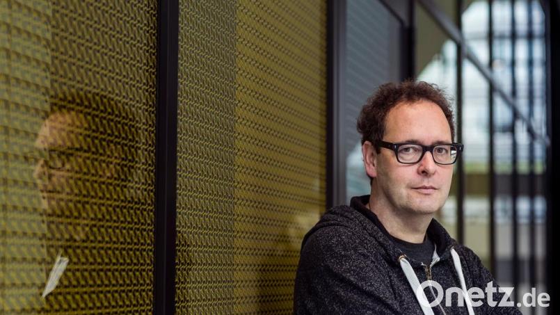 Thomas Lang bestreitet am Donnerstag, 9. Dezember, im Stadttheater den literarischen Part von "Tinte & Terz". Bild: Peter von Felbert/exb