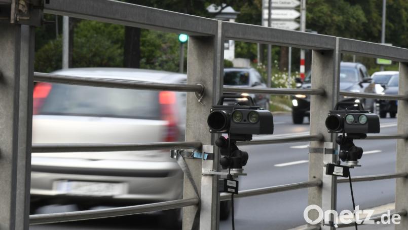 Der Verkehrspolizei Weiden gingen im Oktober weit über 100 Fahrer in die Radarfalle. Symbolbild: Petra Hartl