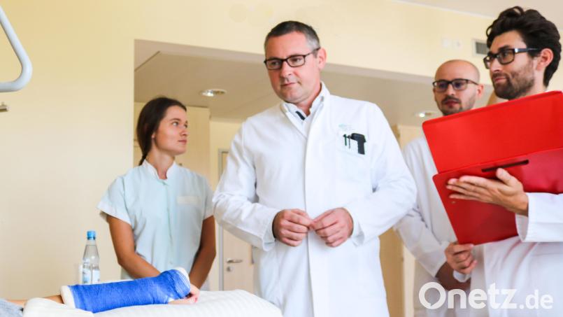 Mit über 900 Mitarbeitern gehört das Klinikum zu den größten Arbeitgebern im Landkreis Wunsiedel sowie zu den bedeutendsten Ausbildungsbetrieben. Bild: Klinikum Fichtelgebirge/exb