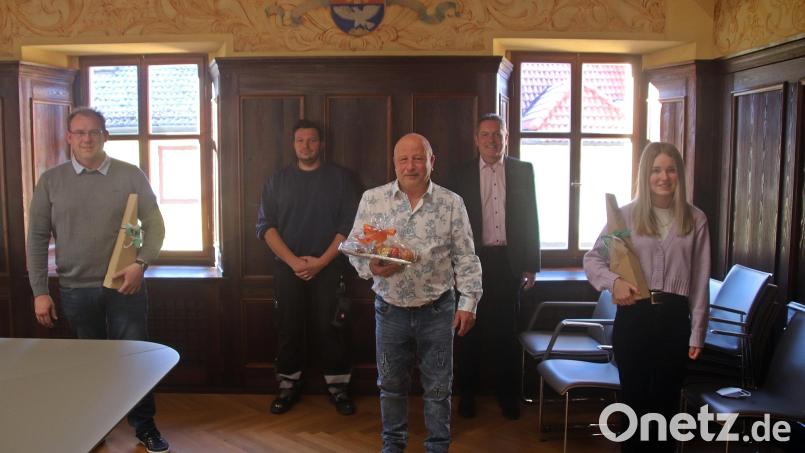 Bei der Stadt Auerbach gab es Ehrungen (von links): Thomas Sertl, Markus Sporrer, Elmar Hamerla, Bürgermeister Joachim Neuß und Julia Christl. Bild: jma