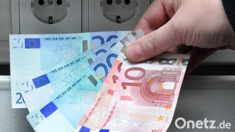 Die Stadtwerke Weiden verlangen ab 1. Januar 2022 mehr Geld für Strom. Im Schnitt wird der Arbeitspreis um etwa zwei Cent netto pro Kilowattstunde teurer als im Vorjahr. Archivbild: Stephan Huber