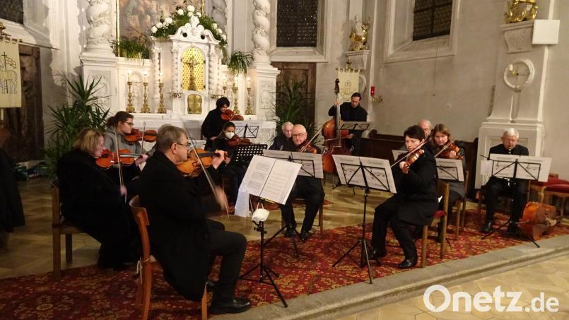 Das Orchester in Aktion Bild: hm