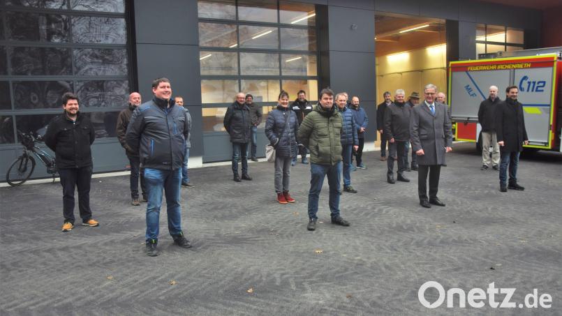 Der Vorstand der CSU Irchenrieth mit dem neuen Ortsvorsitzenden Jürgen Bodensteiner (vorne, Zweiter von links). Bild: fz