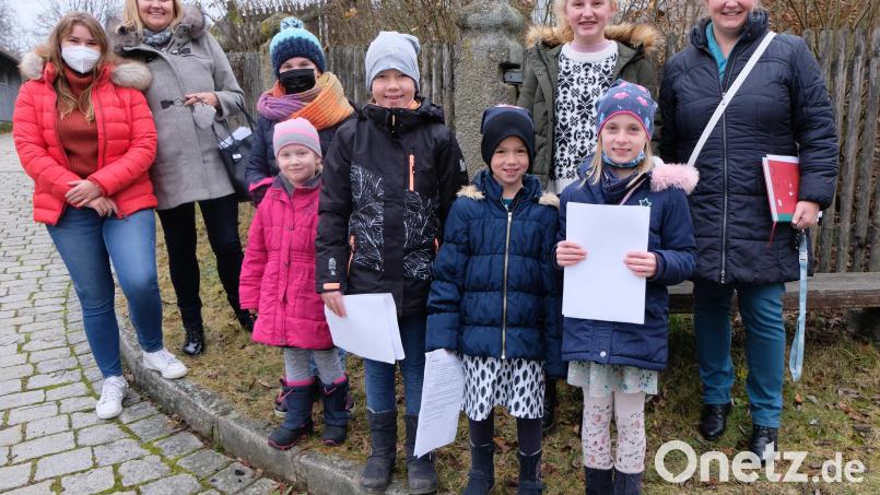 Silke Scherm und ihr Team haben alle Vorbereitungen für das Krippenspiel getroffen. Bild: le
